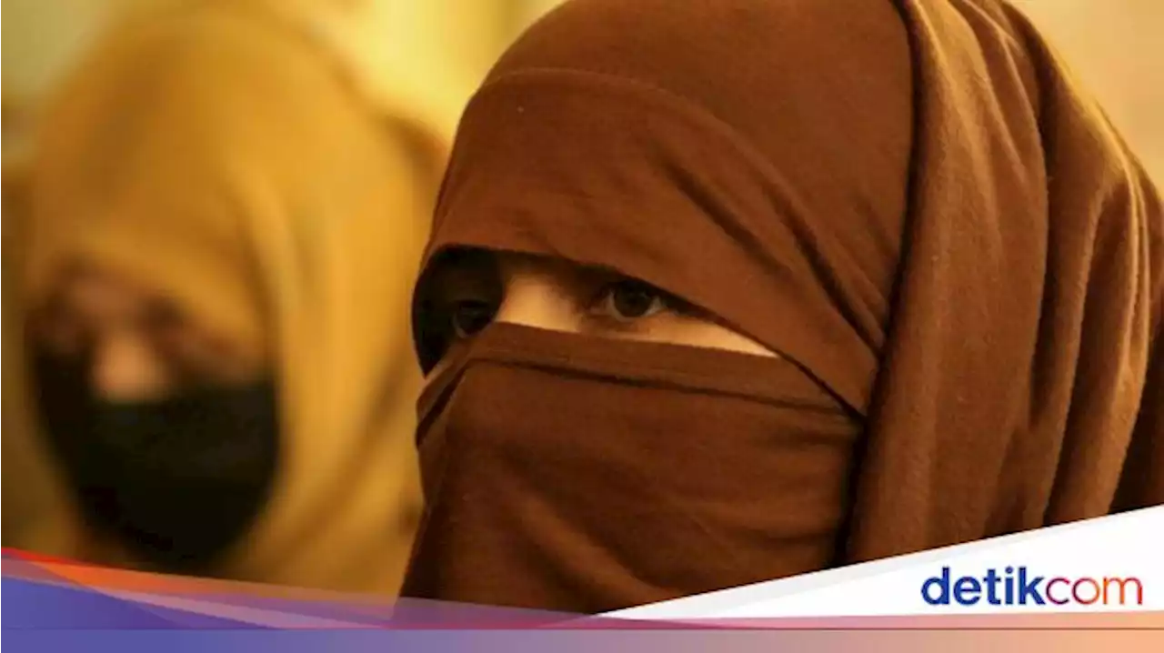 Universitas Afghanistan Kembali Dibuka Tanpa Perempuan