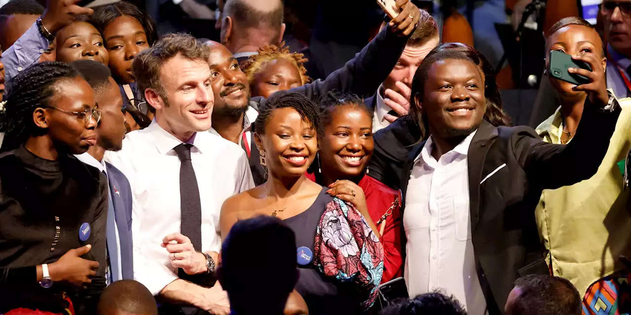 Une bière en terrasse avec Emmanuel Macron : un ministre de RDC s'explique