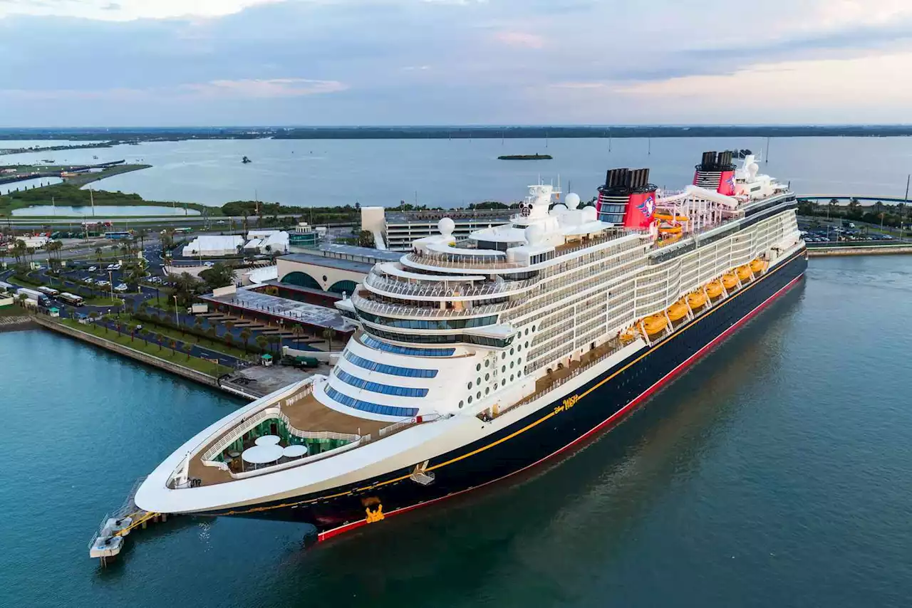 The Best Things to Eat and Drink on Disney's First New Cruise Ship in a Decade