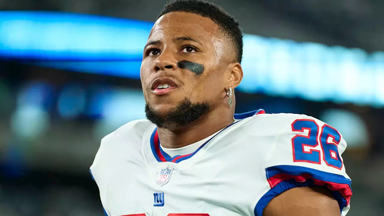 Giants franchise tag Saquon Barkley after signing Daniel Jones to long-term deal