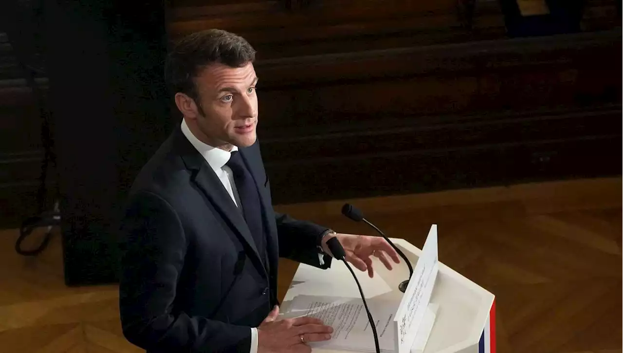 Constitutionnalisation de l'IVG : Emmanuel Macron promet un projet loi 'dans les prochains mois'