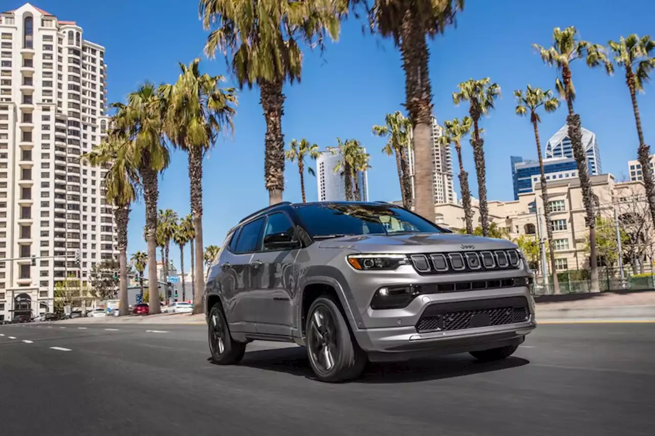 El Jeep Compass 2023 ya tiene precio en México: estrena motores turbo y un país de origen