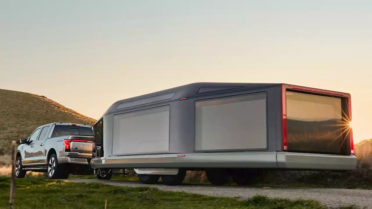 Tesla Graduates Create All-Electric Lightship L1 Travel Trailer