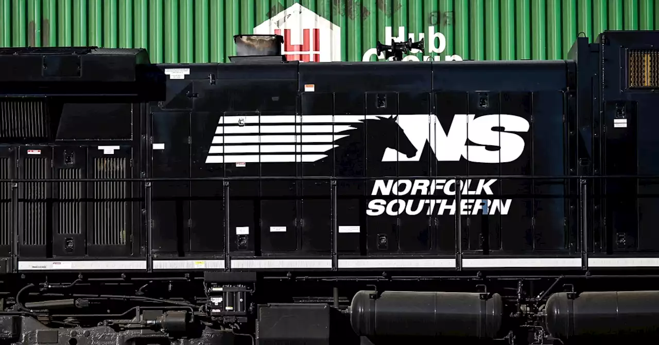 Federal safety board to investigate Norfolk Southern after train derailments