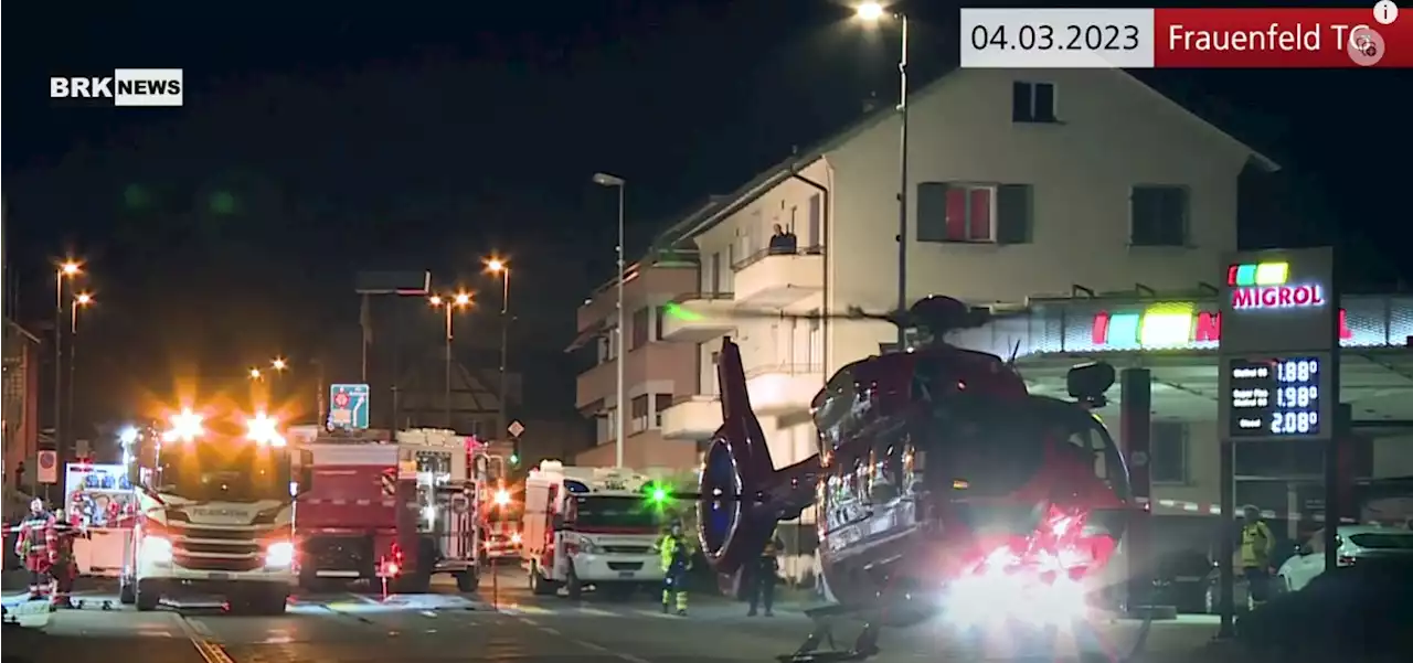 Frauenfeld TG: Junglenkerin (19) donnert mit BMW in Hausfassade (Video)