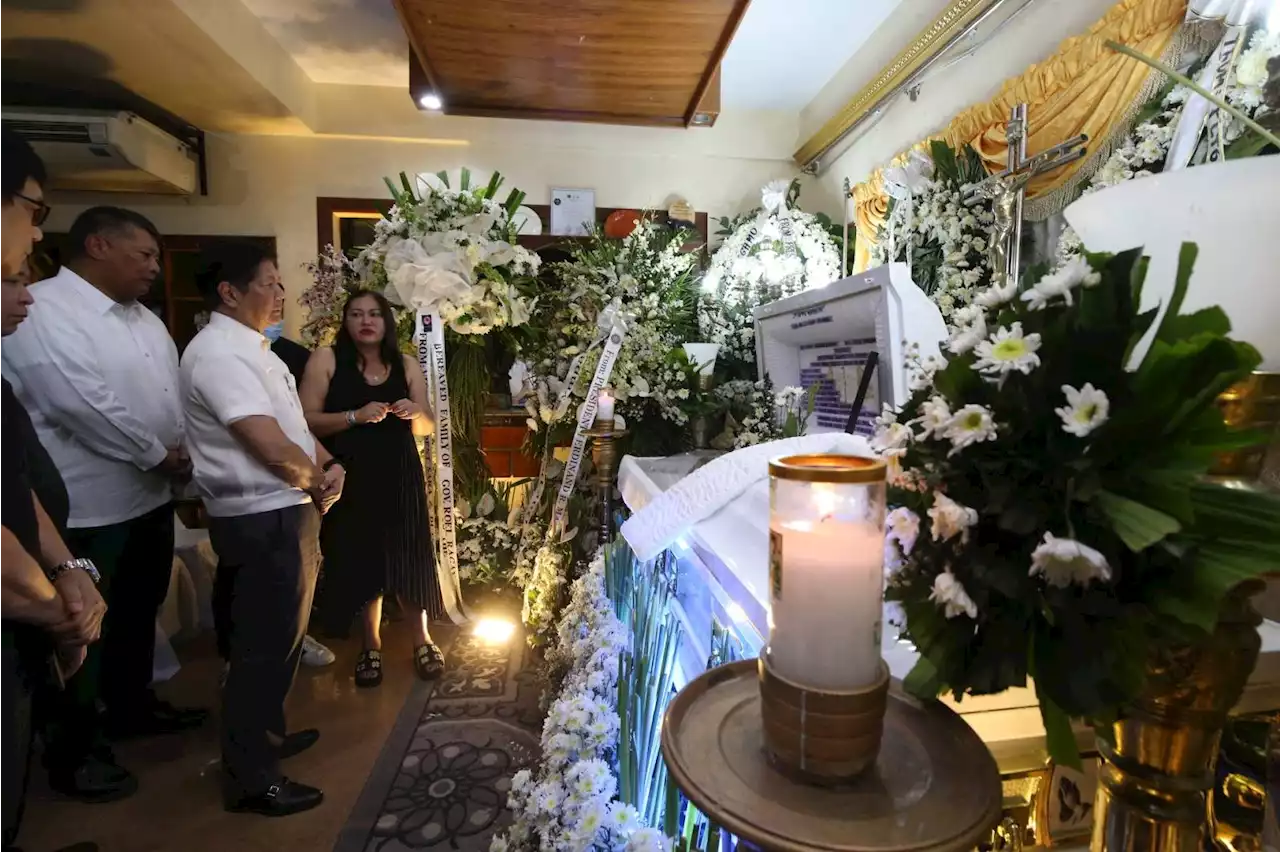 Marcos visits Degamo's wake, vows justice in Negros Oriental