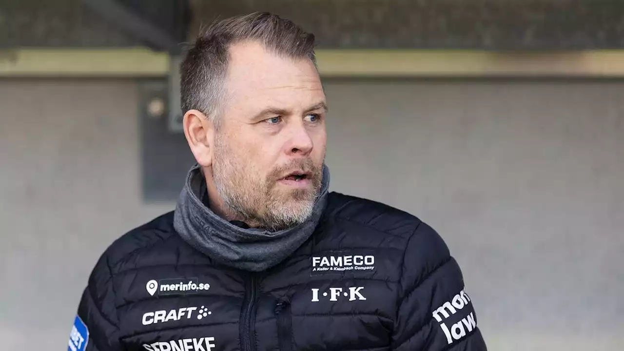 Fotboll: IFK Göteborg sparkar tränare Mikael Stahre