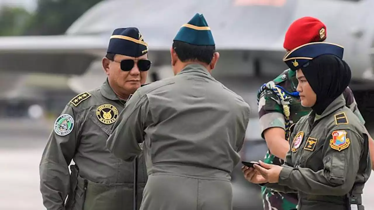 Menhan Prabowo Terima Brevet Penerbang Kehormatan Kelas I