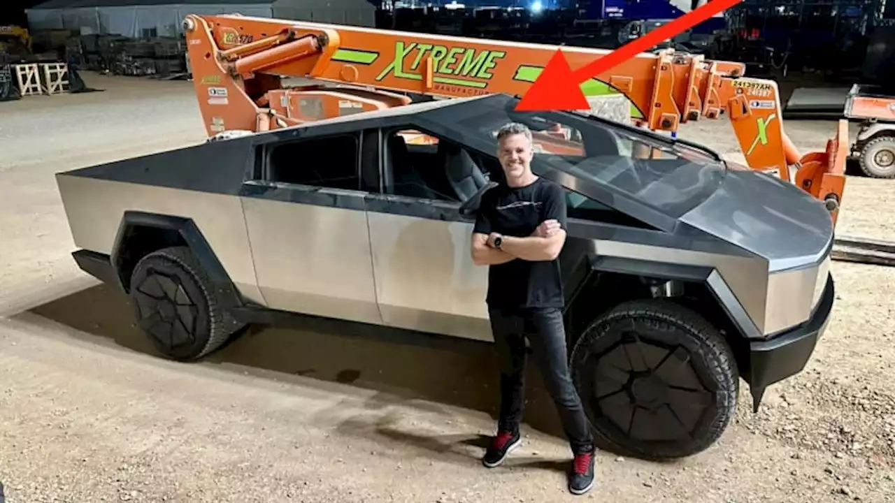 Tesla Cybertruck's jumbo single windshield wiper seems to leave a lot of the window dirty - Autoblog