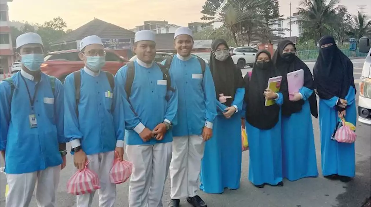 8 pelajar Fastrack Sekolah Maahad Tahfiz Al Fadhni duduki SPM