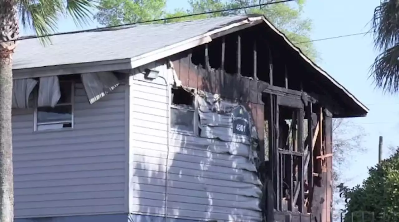 25 people now without a home after fire rips through Jacksonville apartment complex