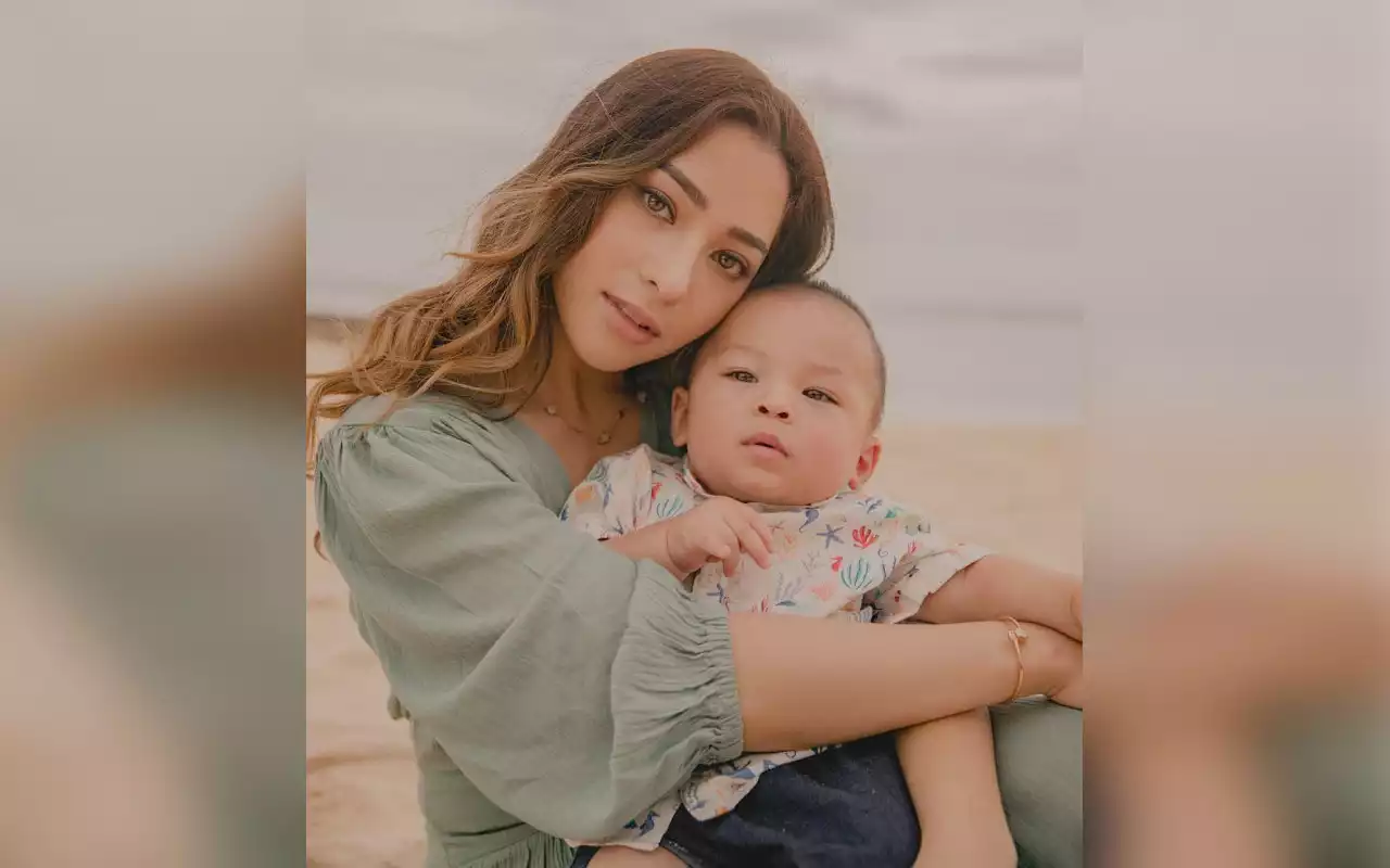 Demi Baby Issa, Nikita Willy Bawa Rice Cooker dan Beras Sendiri Saat Travelling