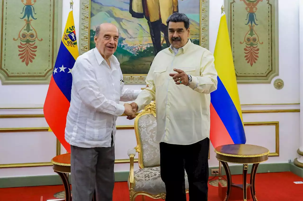 Canciller Álvaro Leyva se reunió con Nicolás Maduro