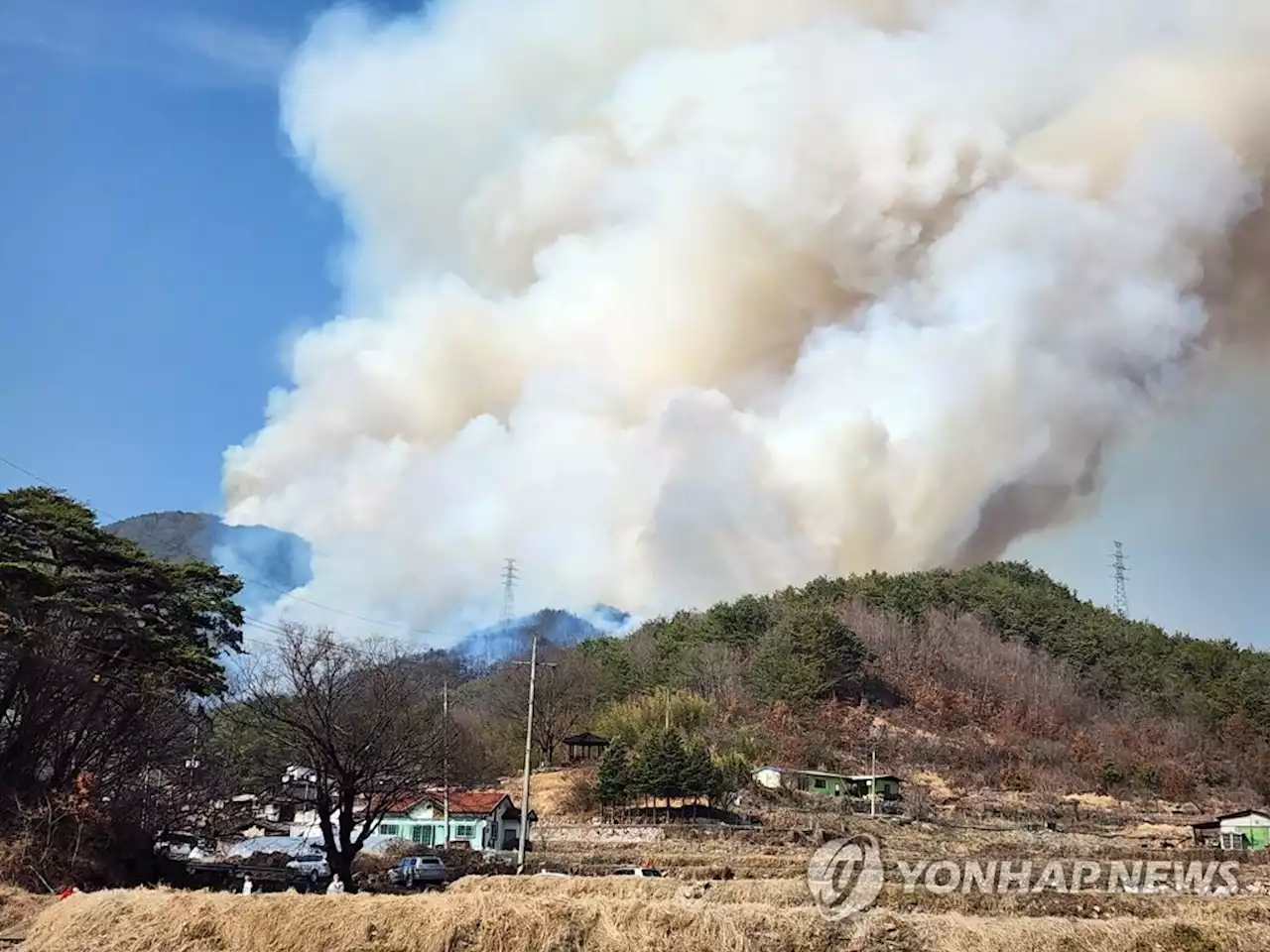 합천 산불 '대응 3단계' 발령…6개 마을 210여명 대피(종합 2보) | 연합뉴스