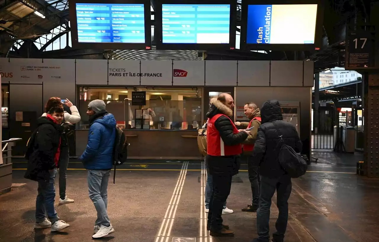 Trafic toujours « fortement perturbé » ce week-end à la SNCF