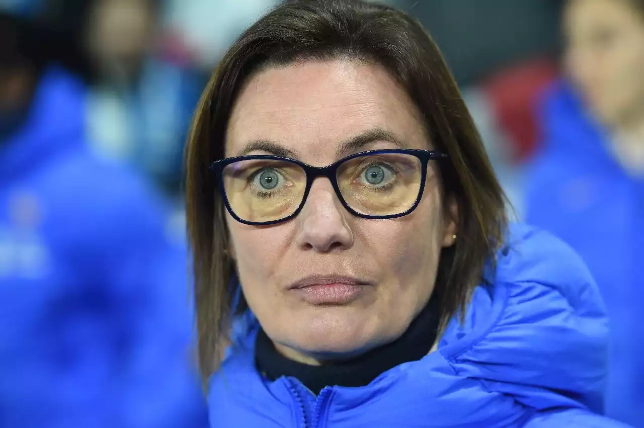 Corinne Diacre : la sélectionneuse des Bleues mise à pied par la Fédération française de football