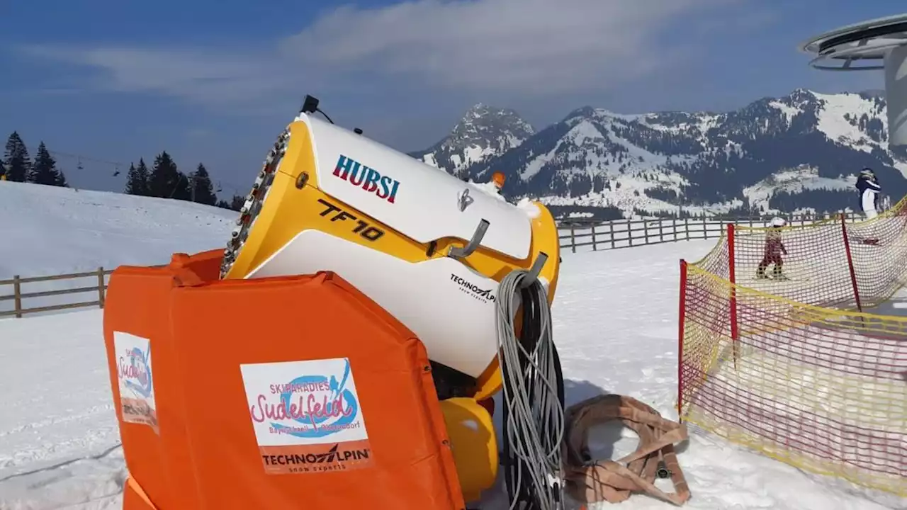 Unter aller Kanone: Nach Hubert Aiwanger ist jetzt eine Schneekanone benannt