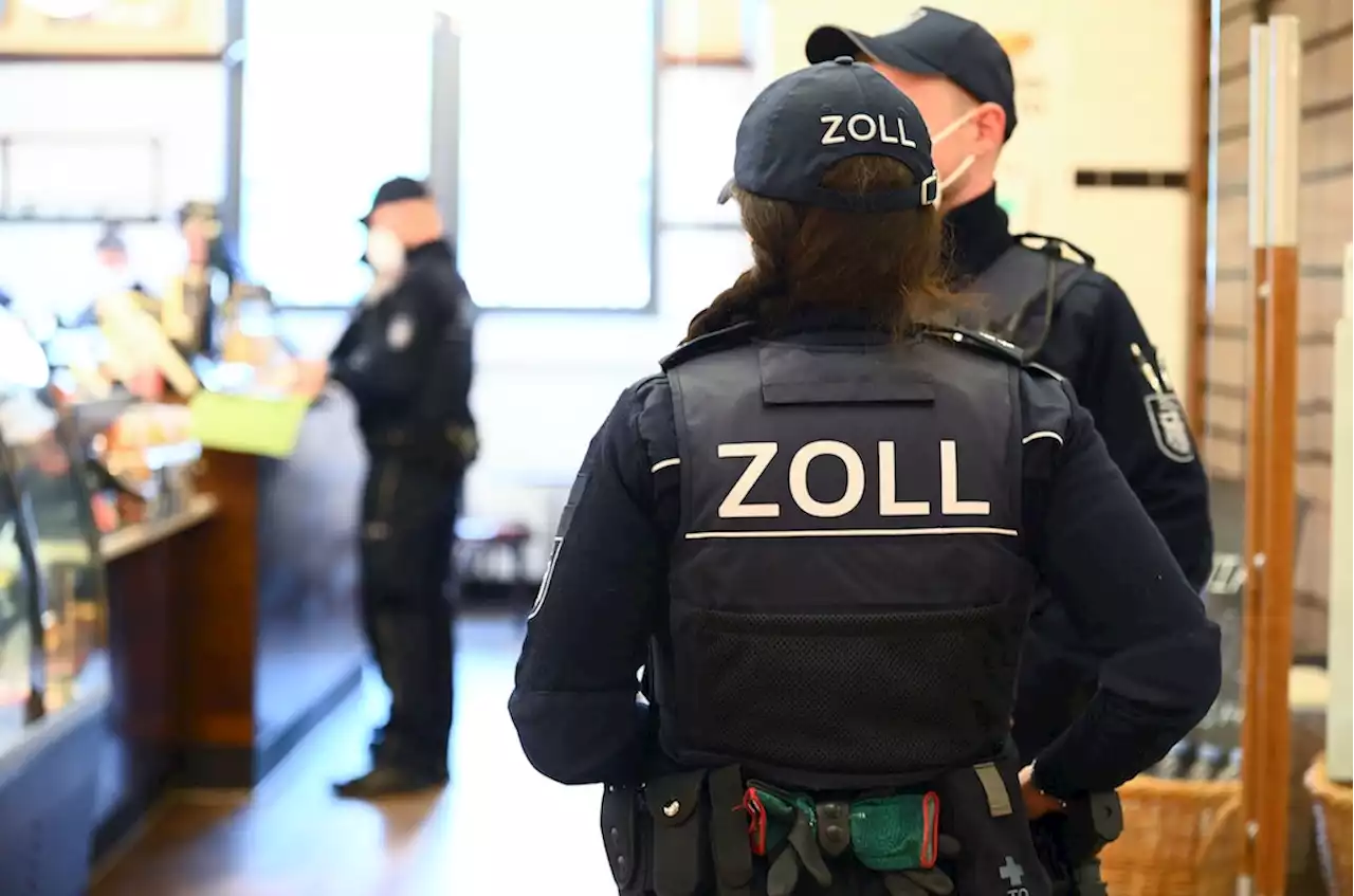 Berlin: Zollbeamte kontrollieren Einhaltung des Mindestlohns