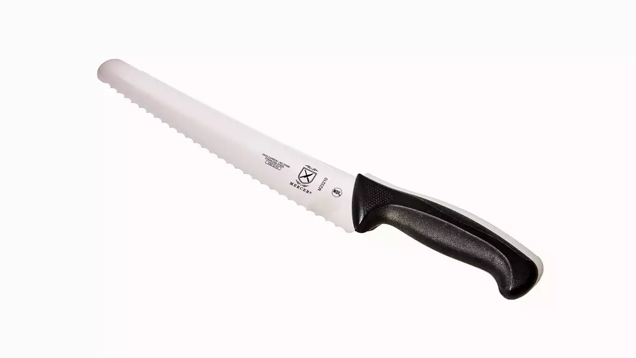 The Best Bread Knife Costs $19 But Is Worth Its Weight In Gold