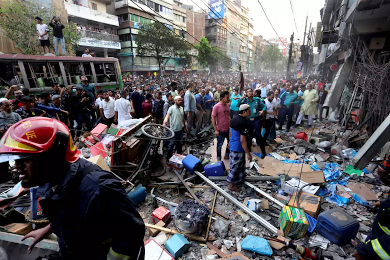 Bangladesh building explosion kills at least 17; scores injured | Associated Press