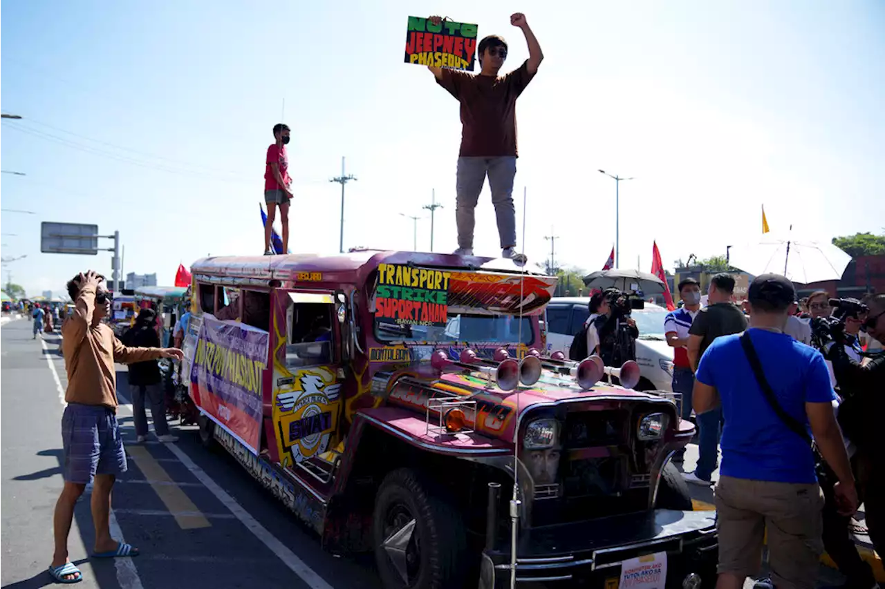 Marcos assures secure jobs as PUV drivers end protest | Jovee Marie de la Cruz