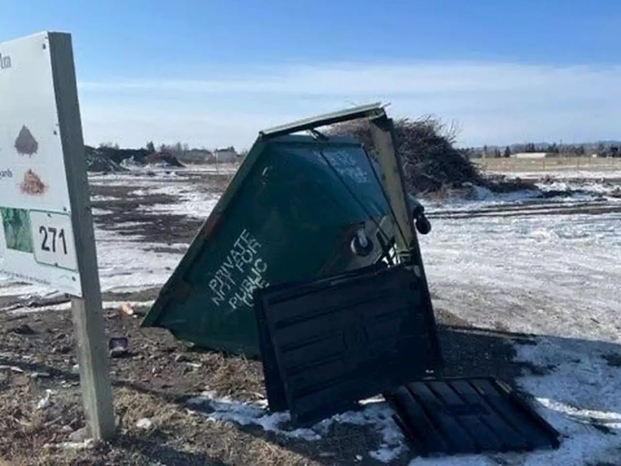 Pipe bomb explosions targeting garbage bins in southern Alberta town prompt RCMP probe