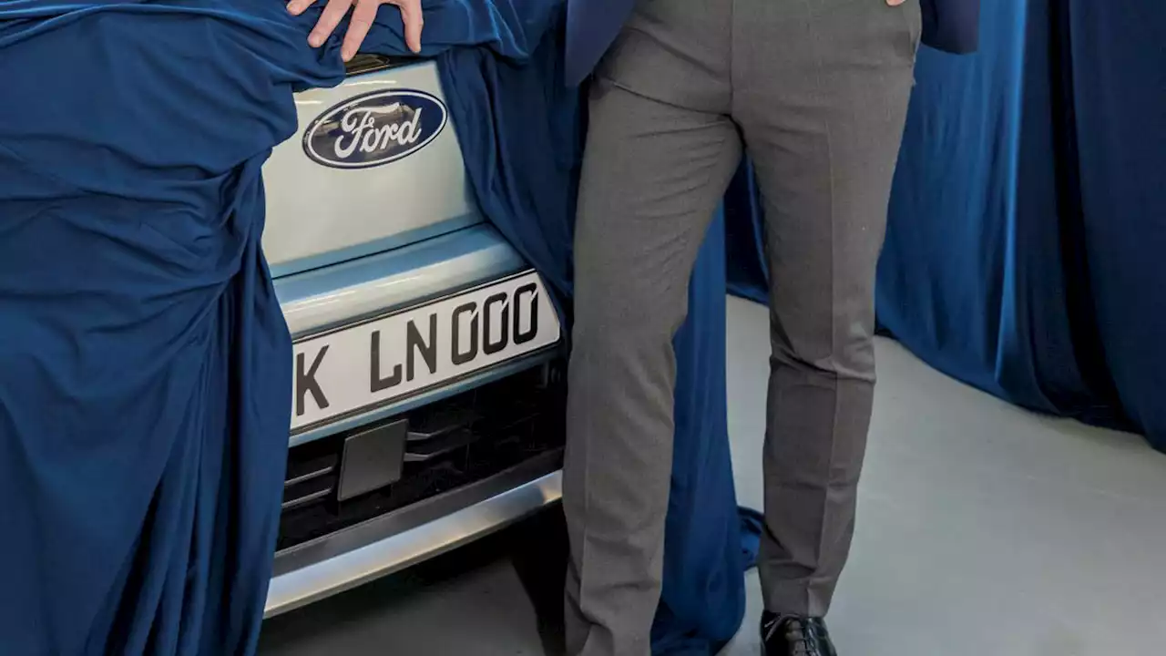 Ford's MEB-Based SUV Looks Boxy In Latest Teaser | Carscoops