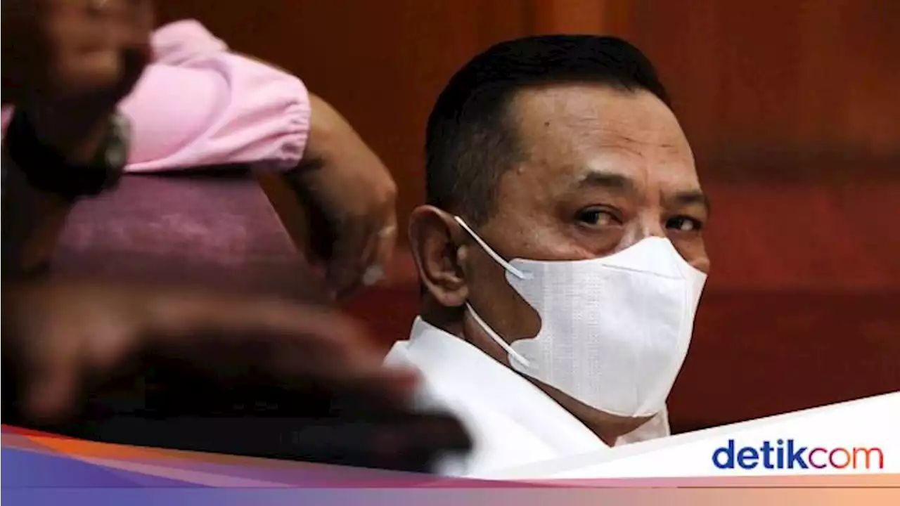 Ekspresi Suko Sutrisno dan Abdul Haris di Sidang Vonis Tragedi Kanjuruhan