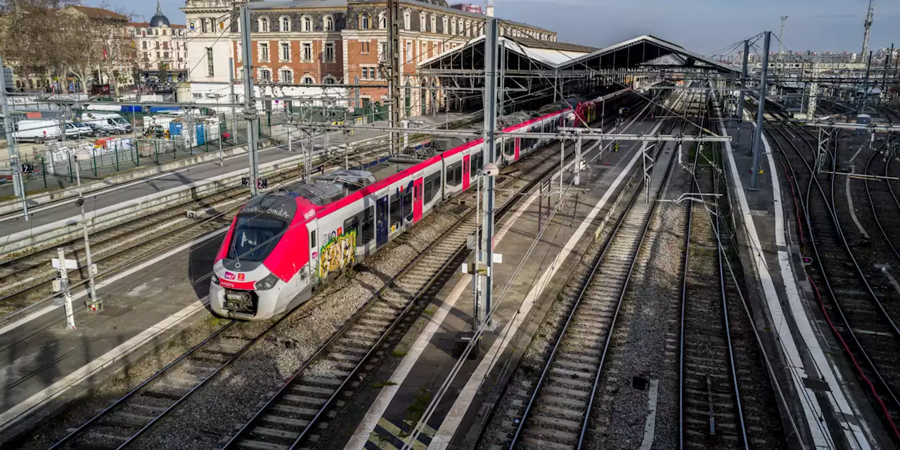 Réforme des retraites : le secteur des transports donne le ton de la mobilisation