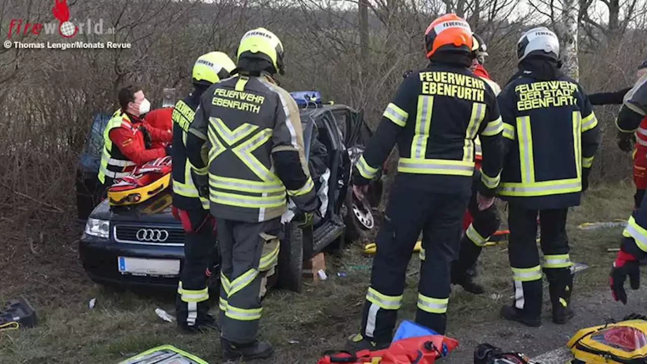 Nö: Pkw-Unfall mit Menschenrettung und Rettungshubschrauber-Einsatz auf der B60 in Ebenfurth