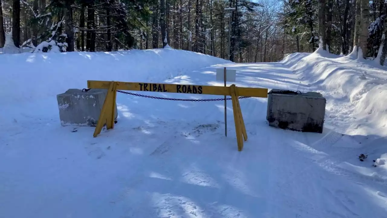 Wisconsin residents remain trapped in homes as Native American tribe maintains blockade over legal dispute