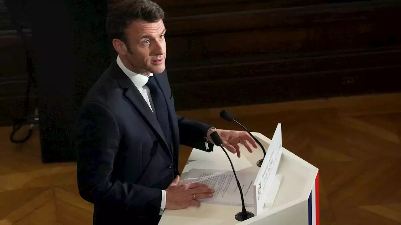 IVG dans la Constitution : les choix des mots très particuliers d'Emmanuel Macron