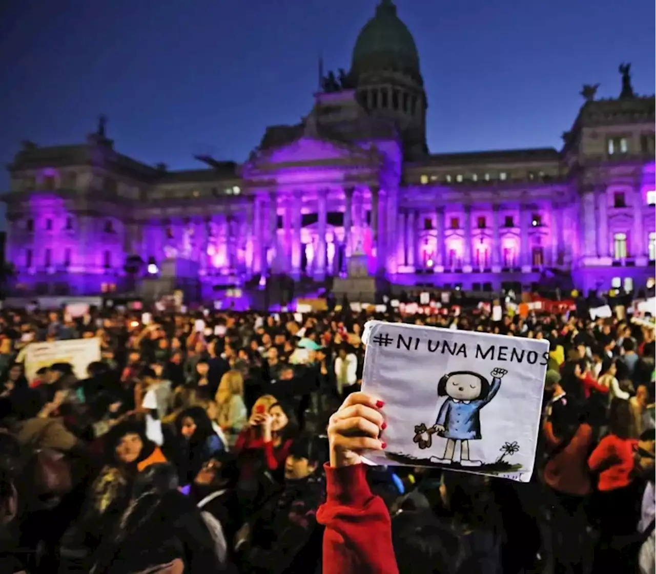 8M: la enorme deuda que la sociedad aún mantiene con las mujeres