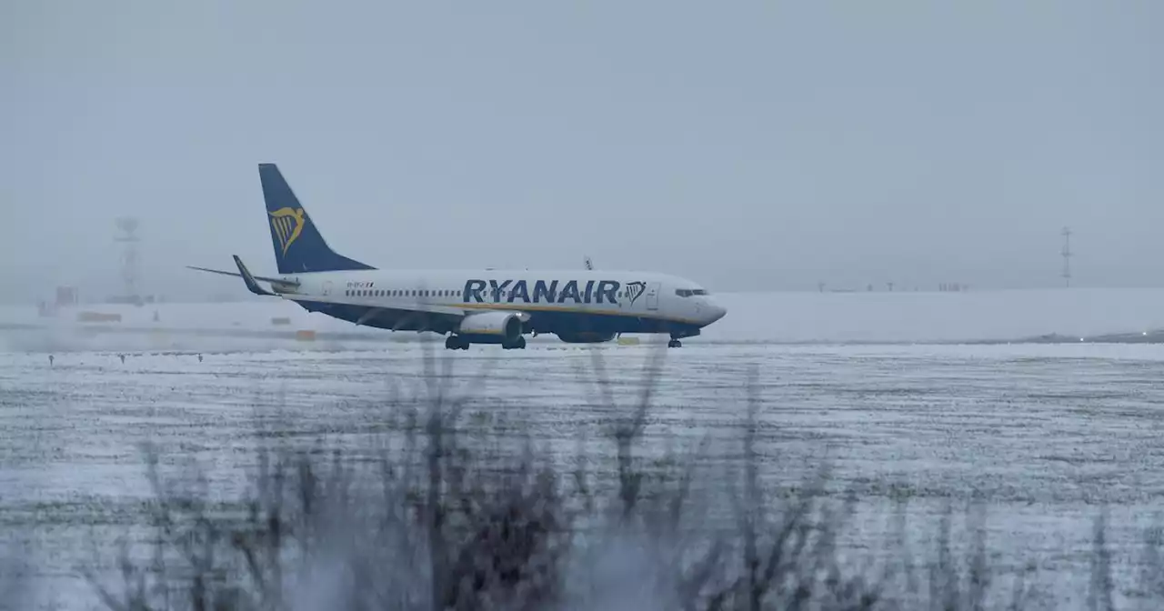 Leeds Bradford Airport issue statement as heavy snow hits