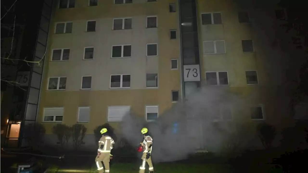 Hellersdorf: Mehrere Feuer in Wohnhaus - Brandstiftung?