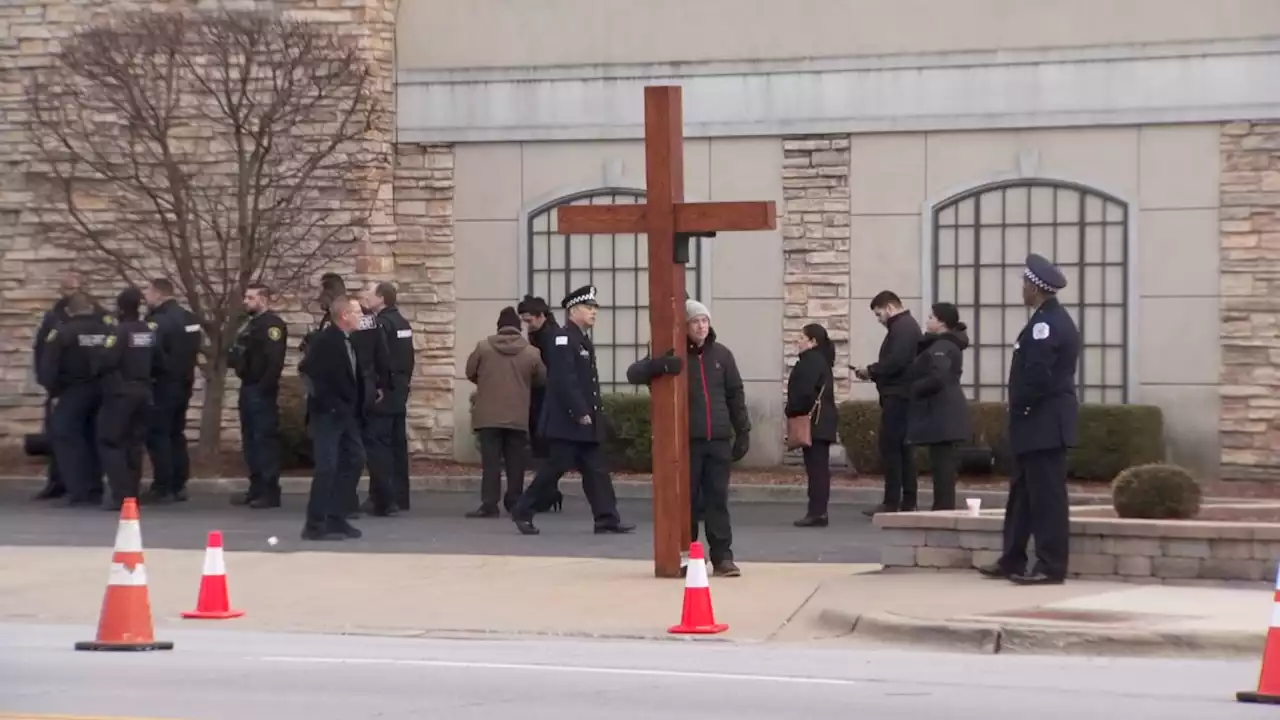 Hundreds Attend Visitation For Slain Chicago Police Officer Andres Vasquez Lasso