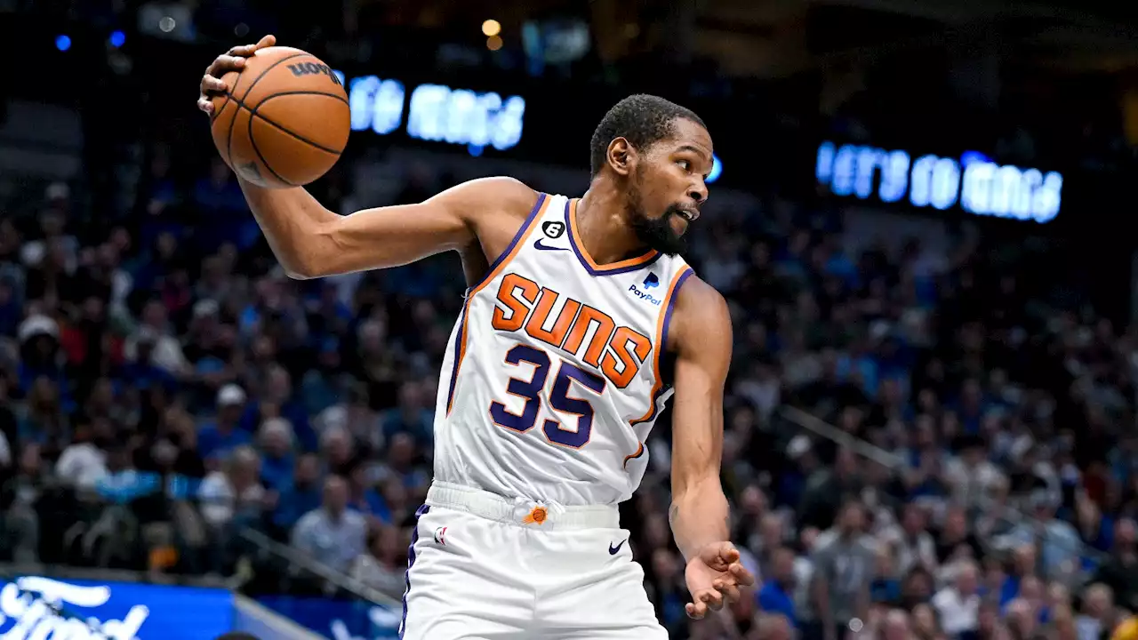 Suns' Kevin Durant Scarily Slips Pregame, Ruled Out of Home Debut Vs. Thunder