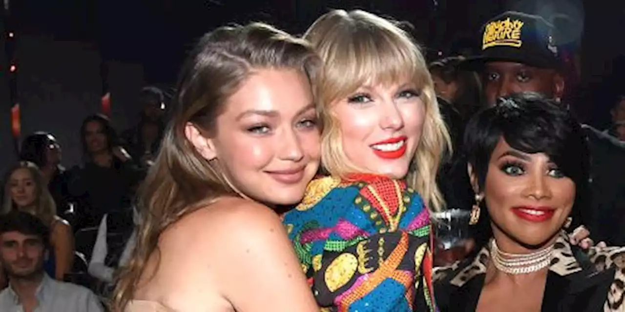 Gigi Hadid Says She's ‘a Psychopath’ at Taylor Swift Concerts