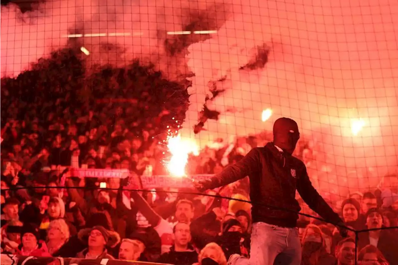 Soccer-Bayern fined for offensive banner, crowd disturbances in PSG win - UEFA