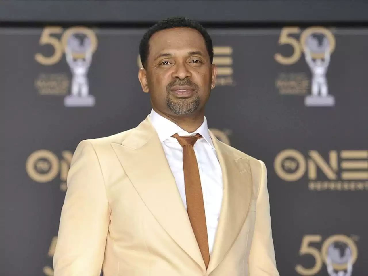 TSA agents seize loaded gun from actor Mike Epps in Indianapolis