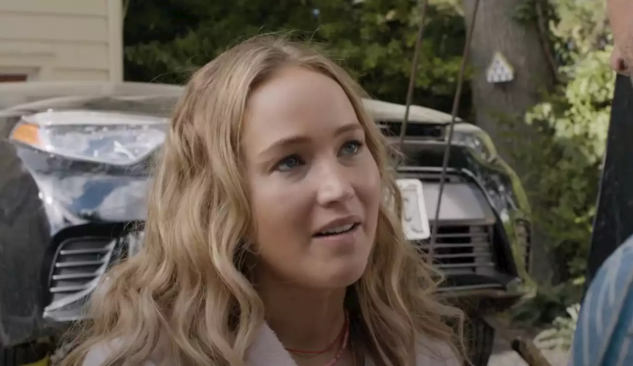 Jennifer Lawrence Tries Everything to Sleep With a 19-Year-Old in Raunchy ‘No Hard Feelings’ Trailer