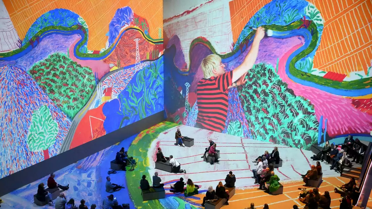 Une exposition immersive dédiée à David Hockney a ouvert et elle est grandiose