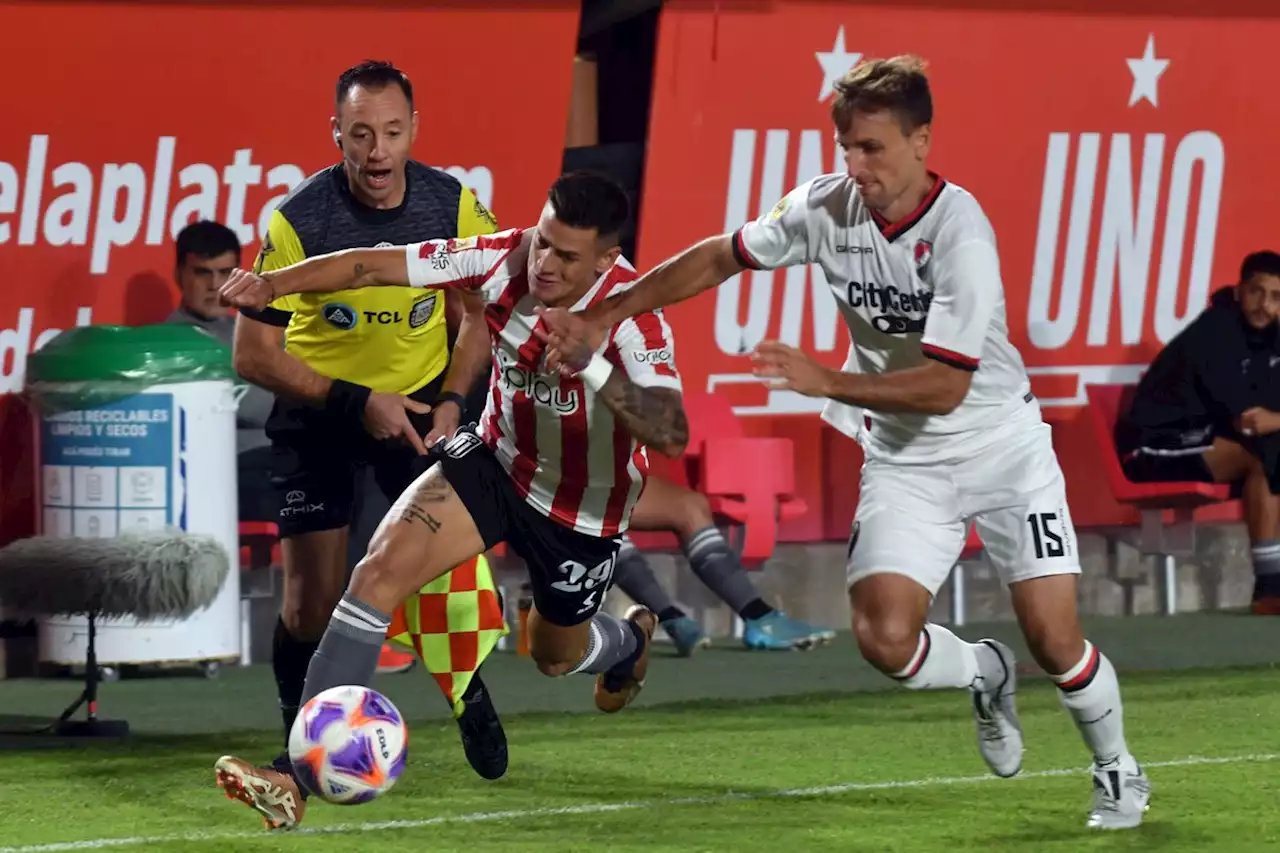 Estudiantes ganó y goleó ante su gente frente a Newell's en La Plata