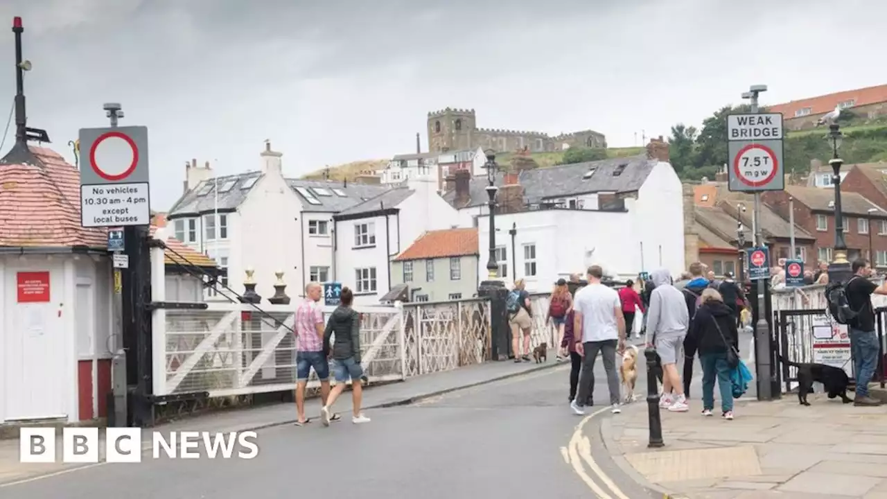 Whitby swing bridge to close to traffic in spring and summer