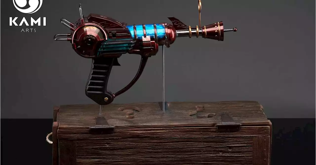 Call of Duty Zombies Ray Gun 1:1 Scale Replica Revealed by Activision