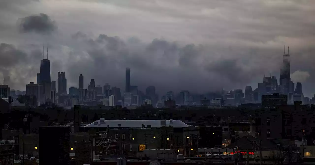 Parts of Illinois and northwest Indiana still under wind advisory until 1 p.m. Saturday