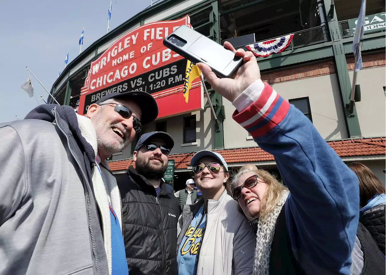 Images: Chicago Cubs home opener against the Milwaukee Brewers