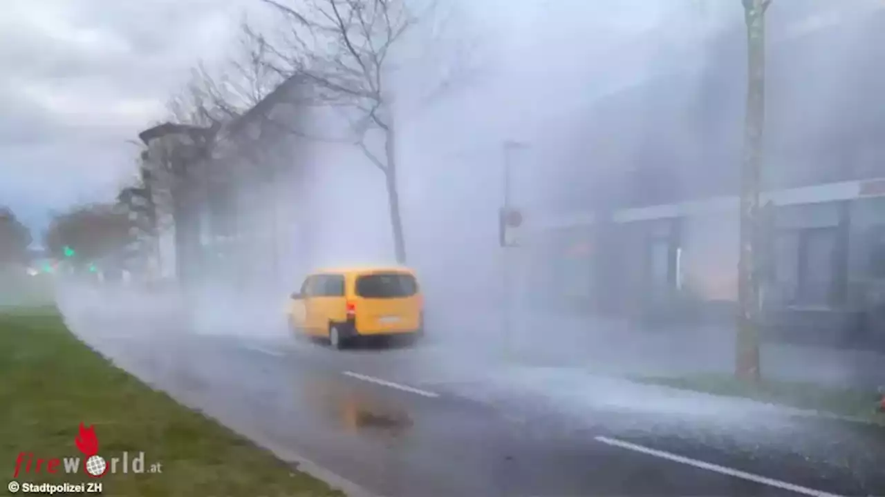 Schweiz: Hohe Wasserfontäne nach Lieferwagen-Kollision mit Hydranten in Zürich