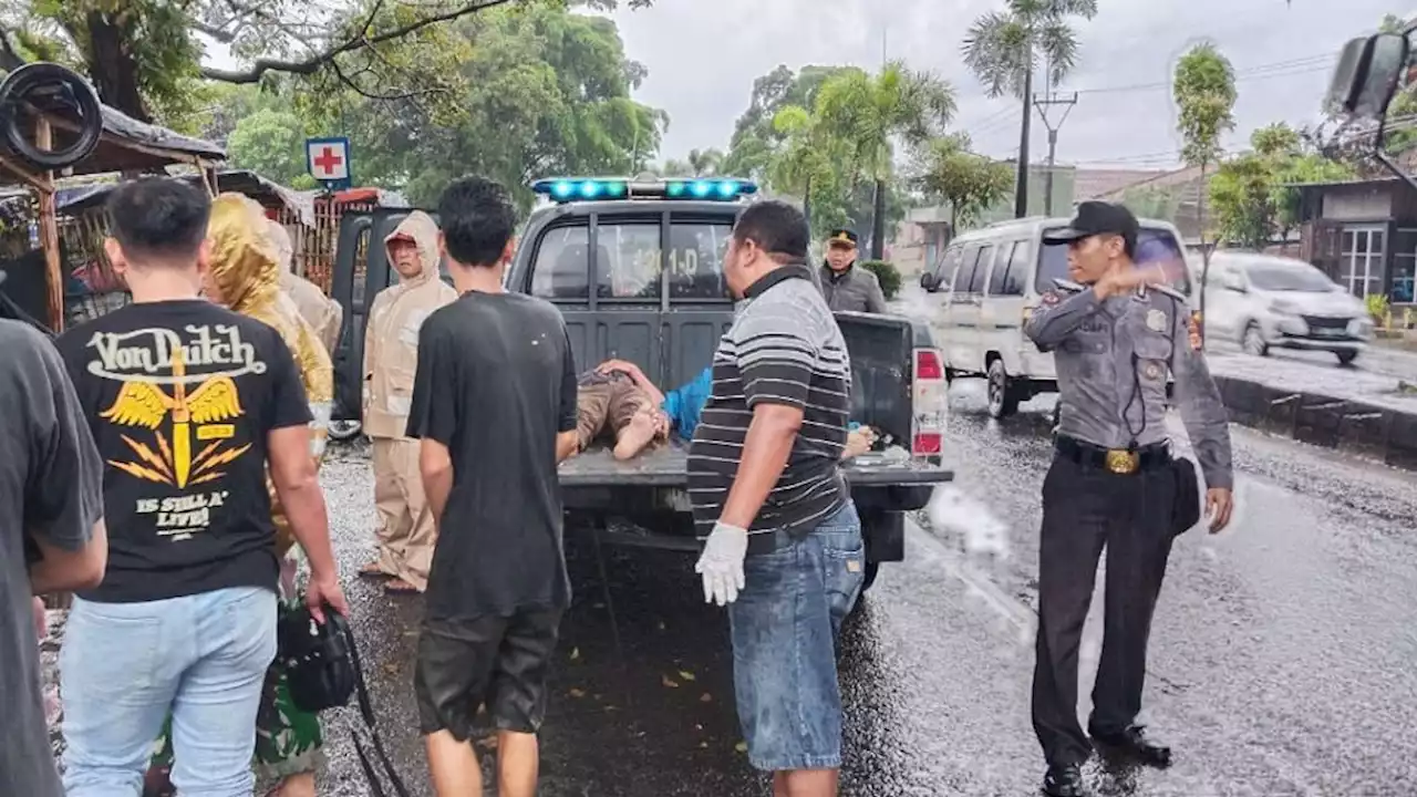 Dua Warga Tewas Tersambar Petir di Cirebon, Waspadai Cuaca Ekstrem