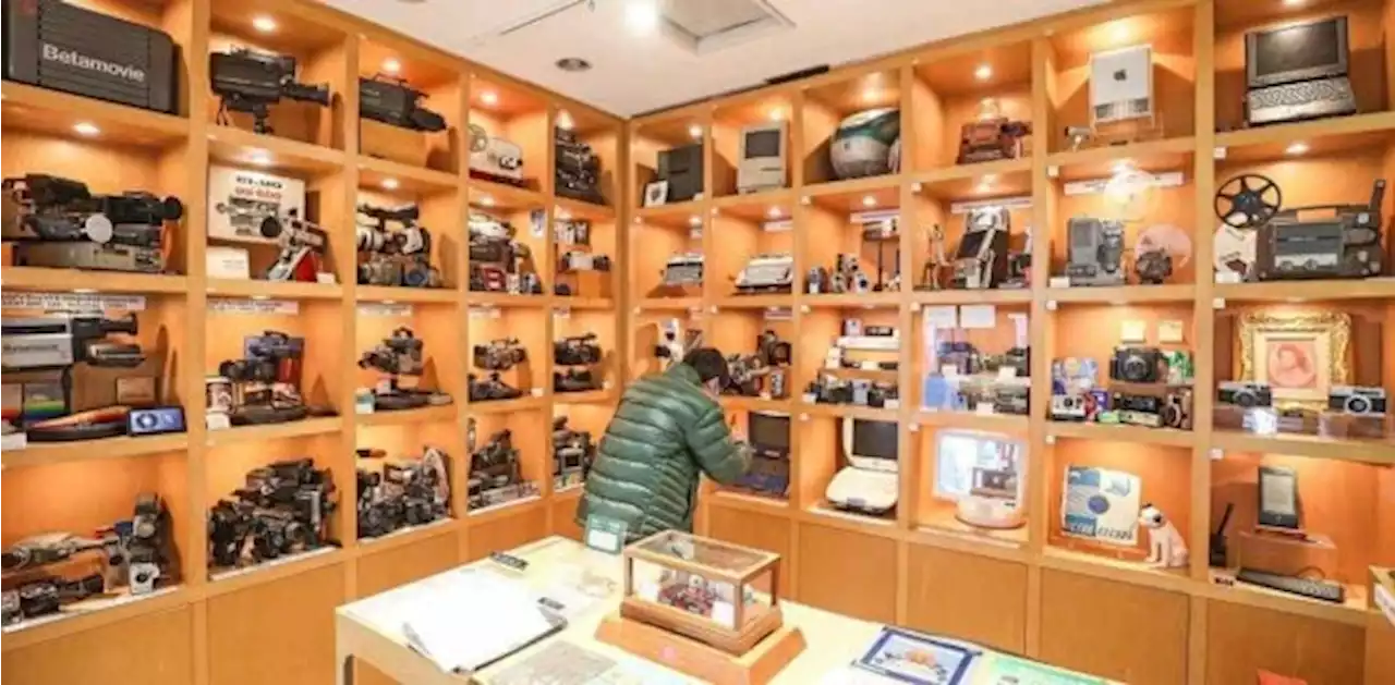 New Tokyo museum showcases ‘extinct’ media gadgets